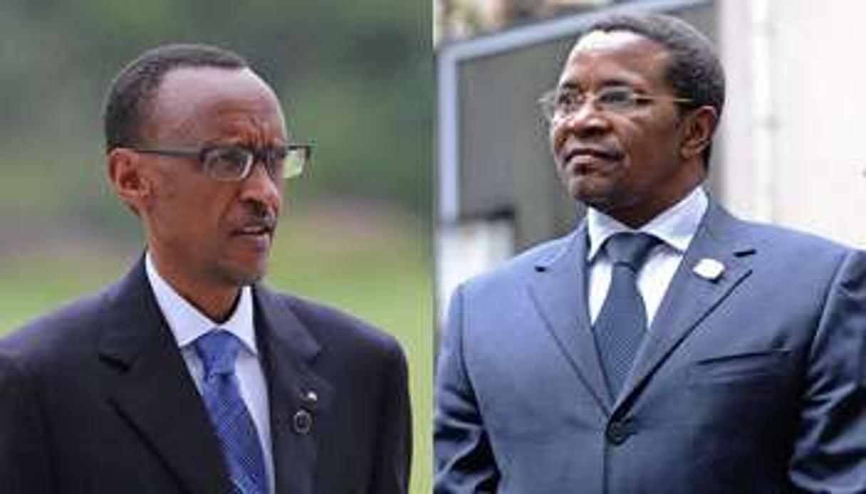 Les relations entre Paul Kagamé (à g.) et Jakaya Kikwete (à dr.) sont tendues. © AFP