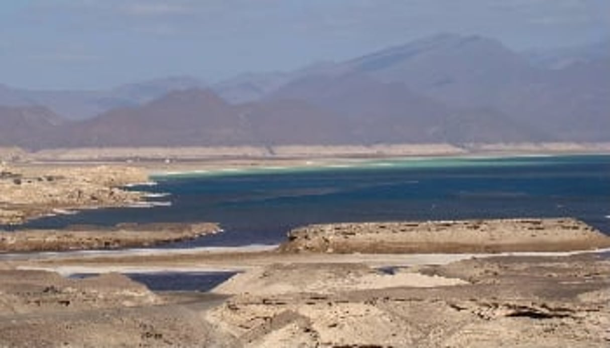 Le lac Assal, au centre de Djibouti. La géothermie connaît un développement sans précédent en Afrique de l’Est et attire de plus en plus d’investisseurs privés. DR