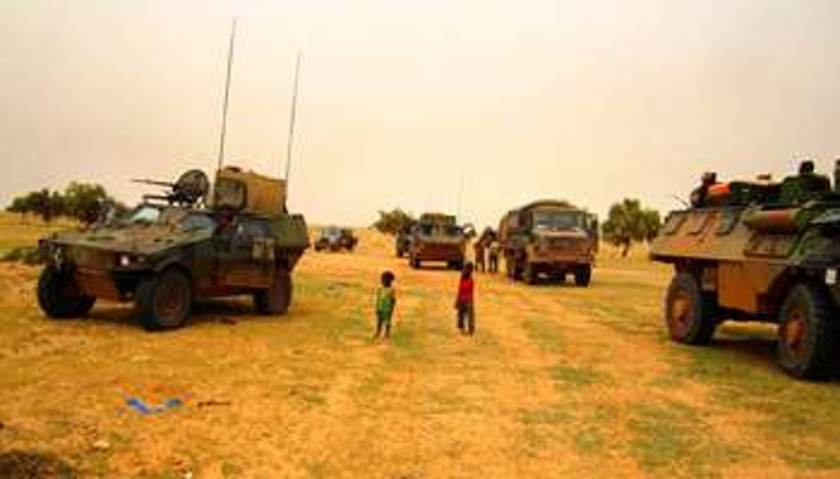 Arrivée d’une patrouille de Serval, le 8 septembre à Tarkint (région de Gao, Nord du Mali). © Baba Ahmed