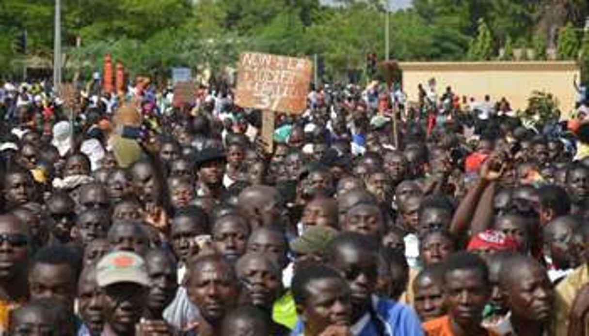 Des opposants manifestent à Ouagadougou contre la création du Sénat burkinabè, le 28 juillet. © Ahmed Ouoba/AFP