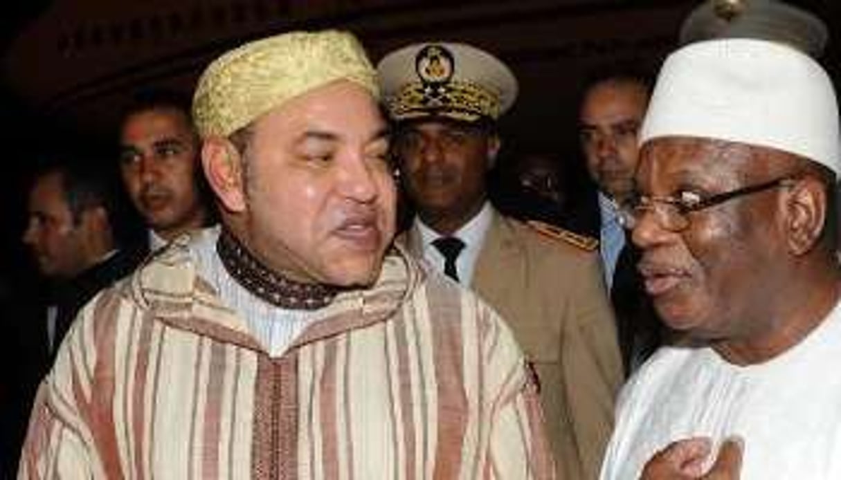 Mohammed VI accueilli par IBK, mercredi 18 septembre, à Bamako. © AFP