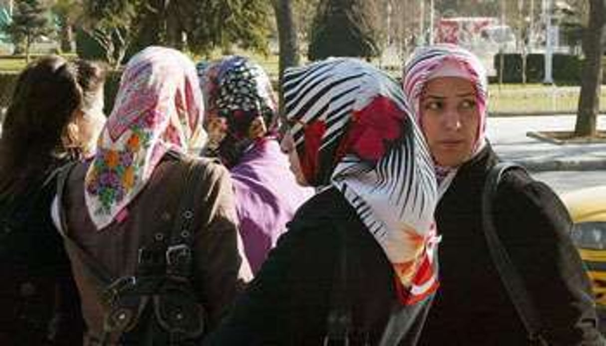 Des étudiantes voilées à l’université d’Istanbul. © Hocine Zaourar/AFP
