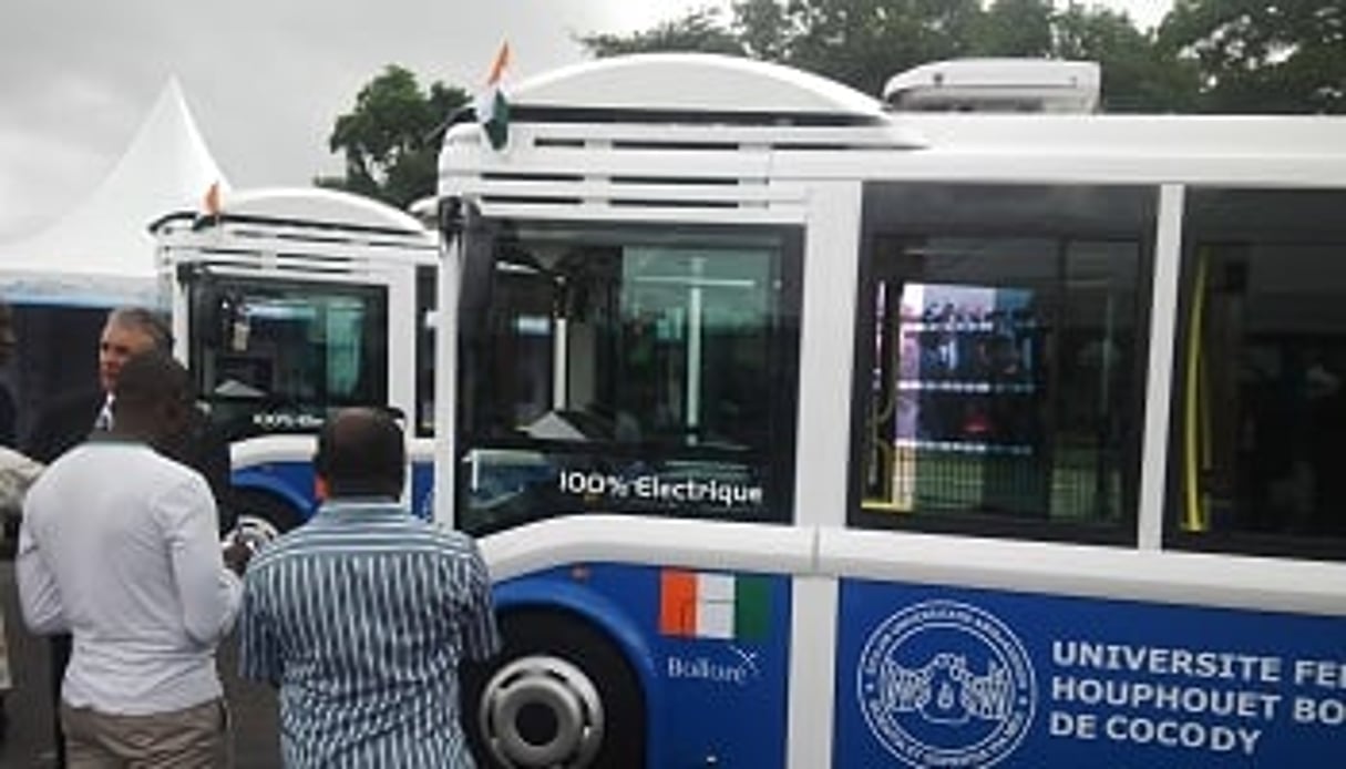 Les bus livrés serviront de navettes dans l’enceinte de l’Université Houphouët Boigny de Cocody. DR