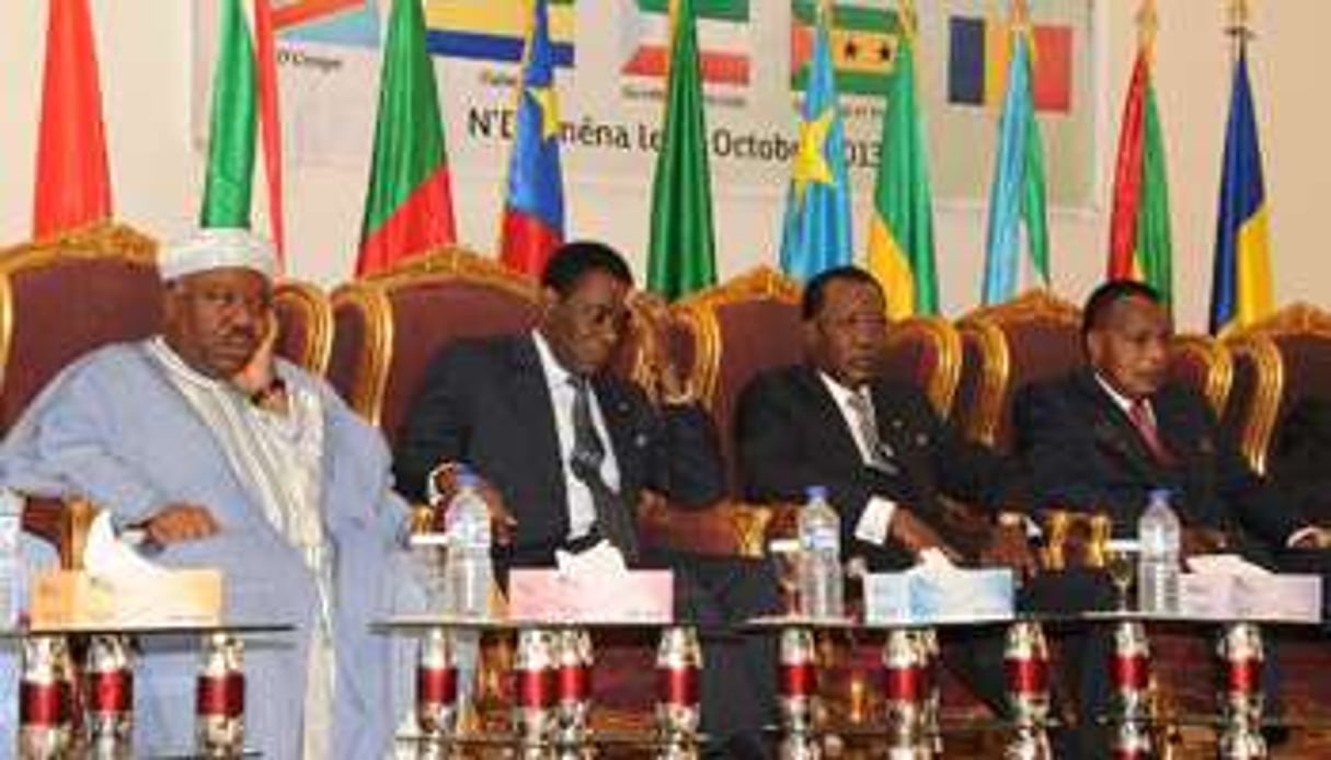 De g. à d. : Ali Bongo, Theodoro Nguema, Idriss Déby Itno et Denis Sassou Nguema, à N’Djamena. © AFP