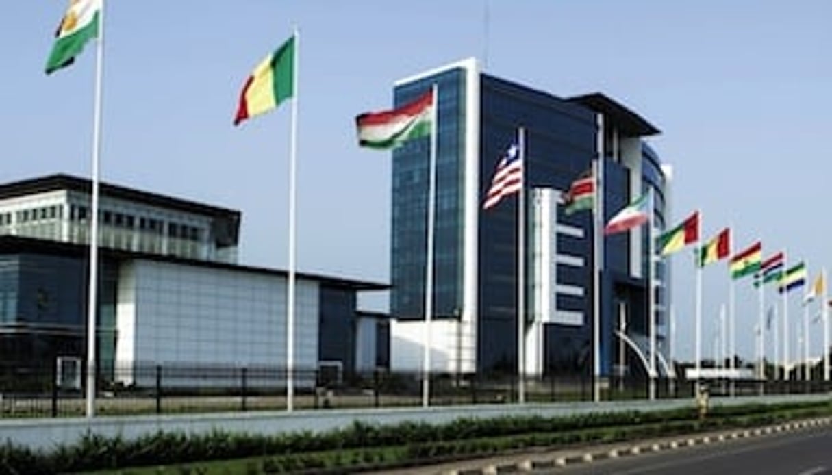 Le groupe Ecobank, dont le siège (photo) est à Lomé, compte des filiales dans 32 pays africains. © M. Aveline/JA