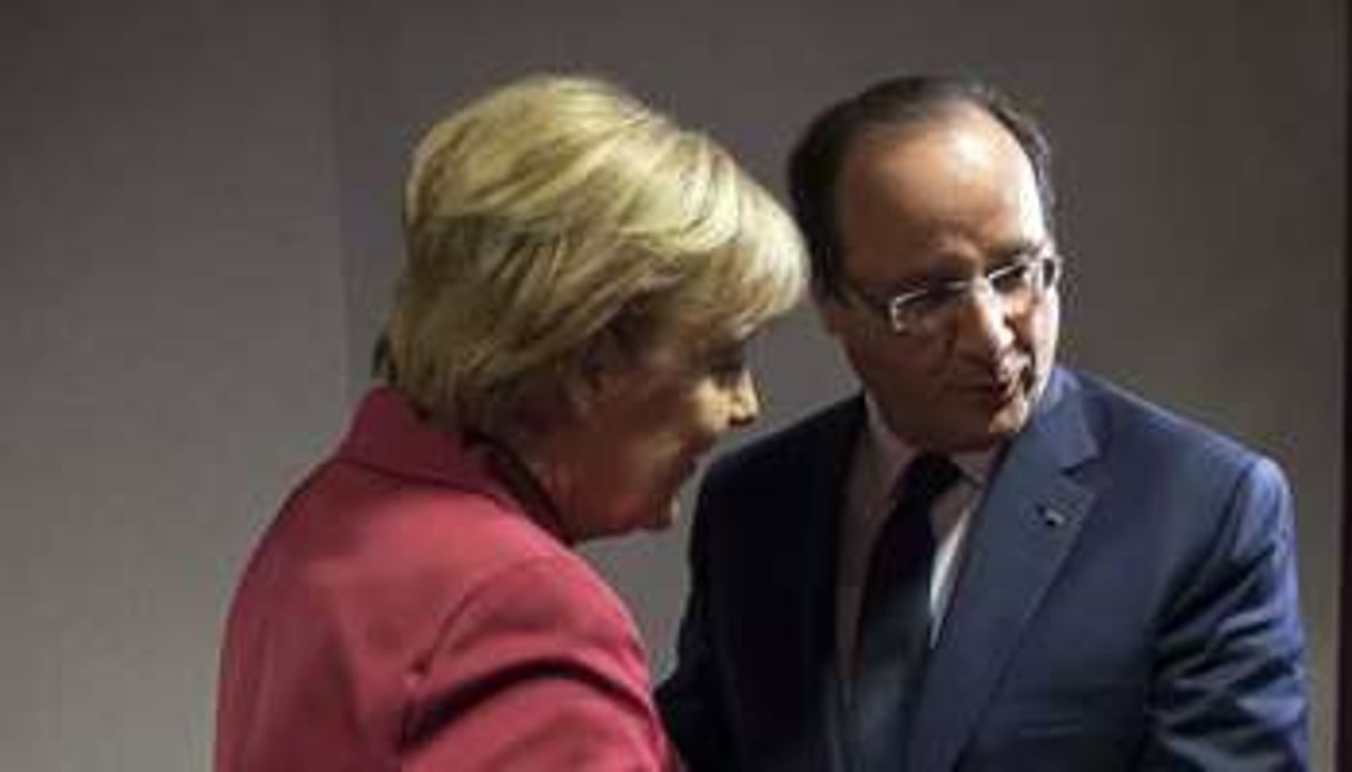 La Chancelière allemande Angela Merkel et le président français, le 24 octobre 2013 à Bruxelles. © Reuters