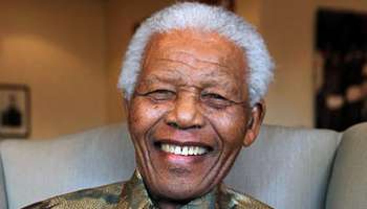 Nelson Mandela le 25 août 2010 sur une photo fournie par la Fondation Mandela. © AFP