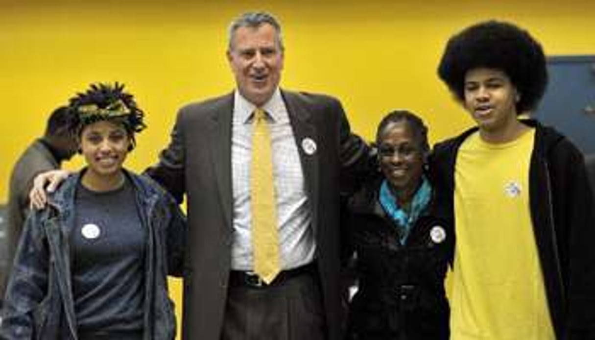 Bill de Blasio, sa femme Chirlande McCray et ses enfants, le 5 novembre 2013 à New-York. © AFP