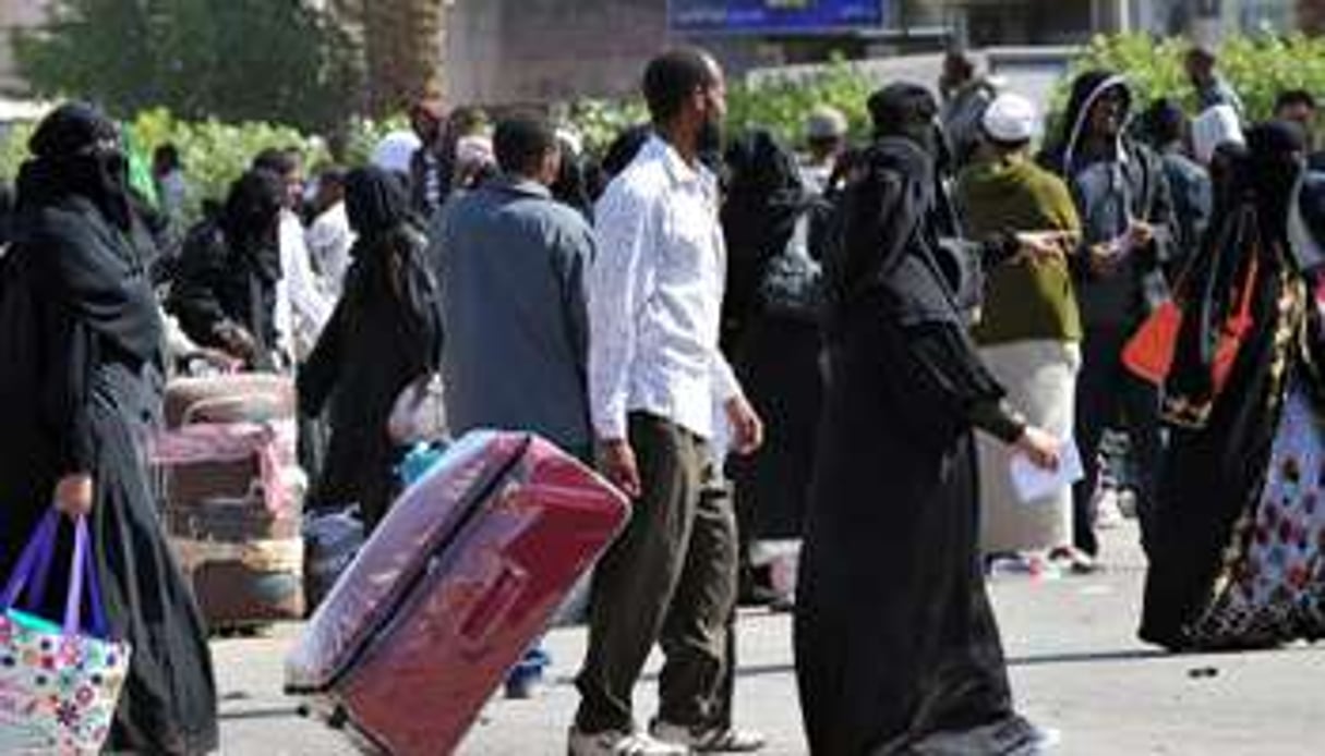 Des immigrés en voie d’expulsion, le 12 novembre 2013 à Ryad. © Fayez Nureldine/AFP