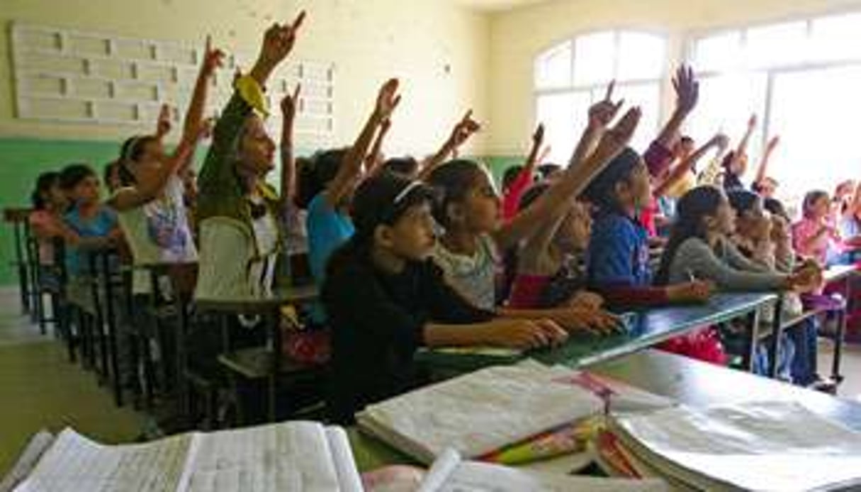 Des classes surpeuplées pour trop peu de professeurs. © AFP