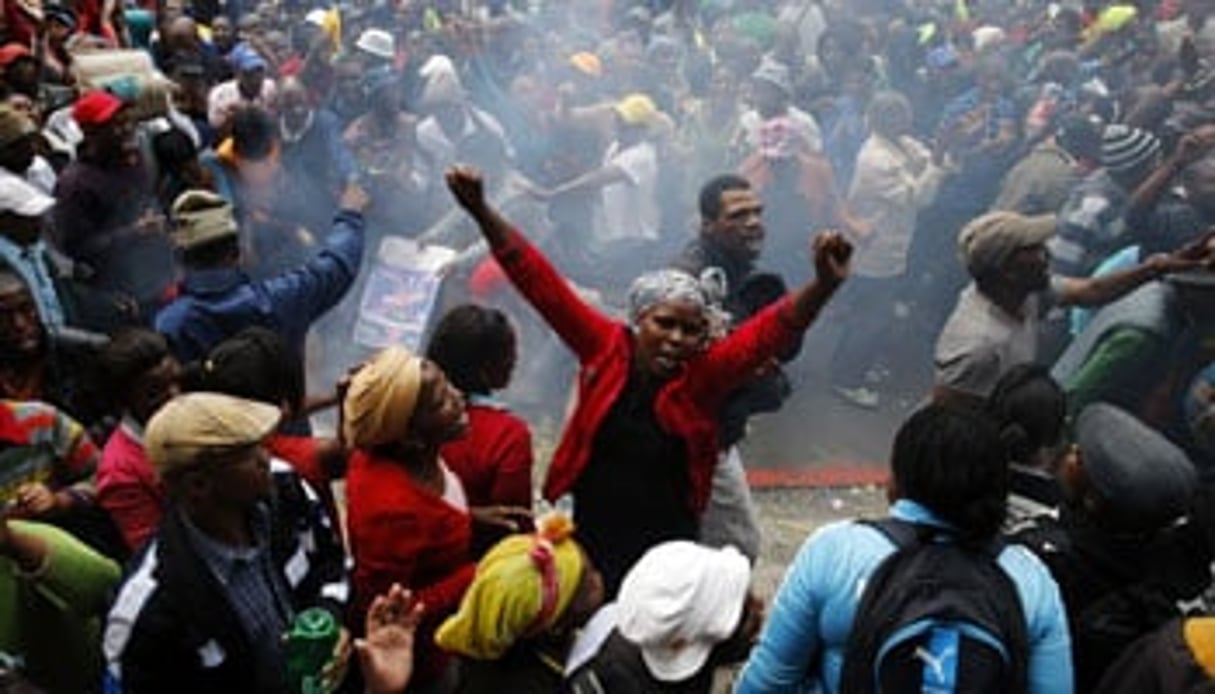 Manifestation contre les problèmes de logement au Cap, le 30 octobre. © Mike Hutchings/Reuters