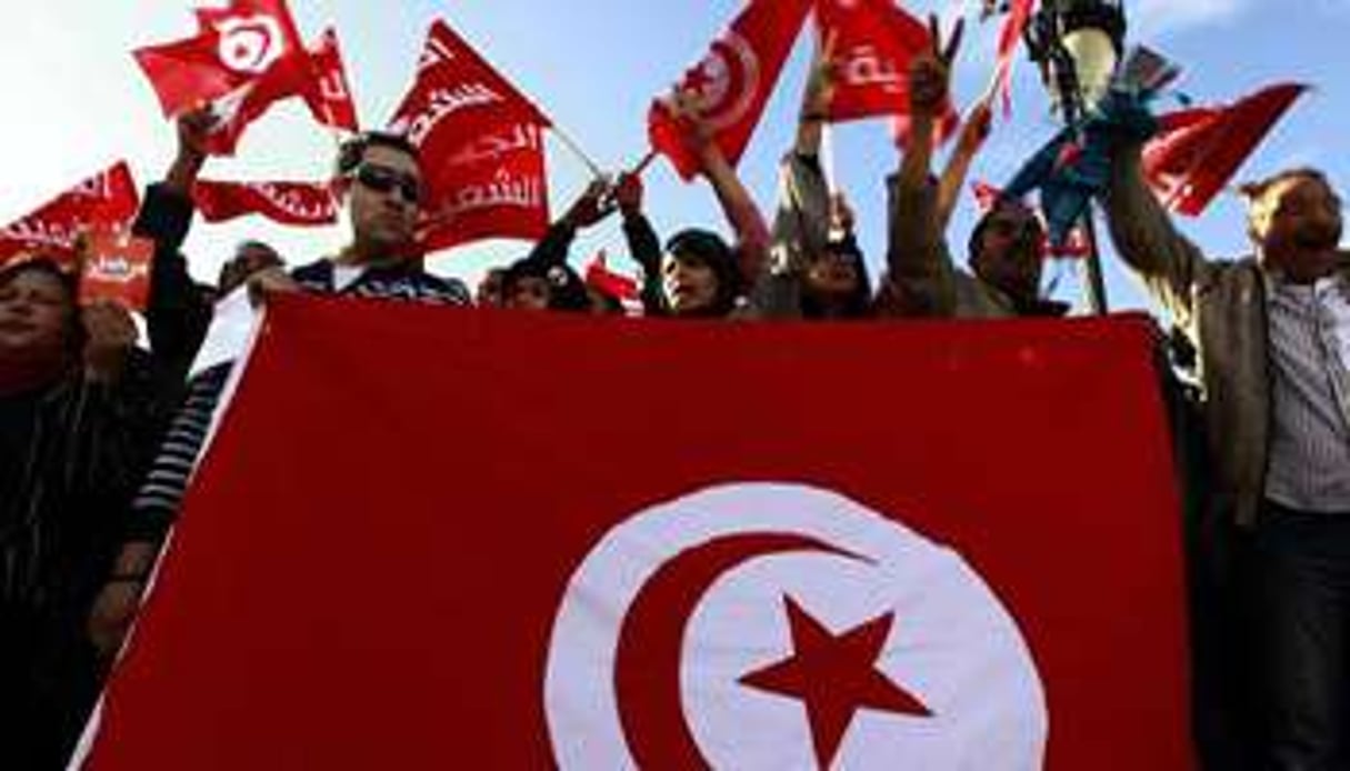 Des manifestants opposés à la politique du gouvernement, le 15 novembre à Tunis. © AFP