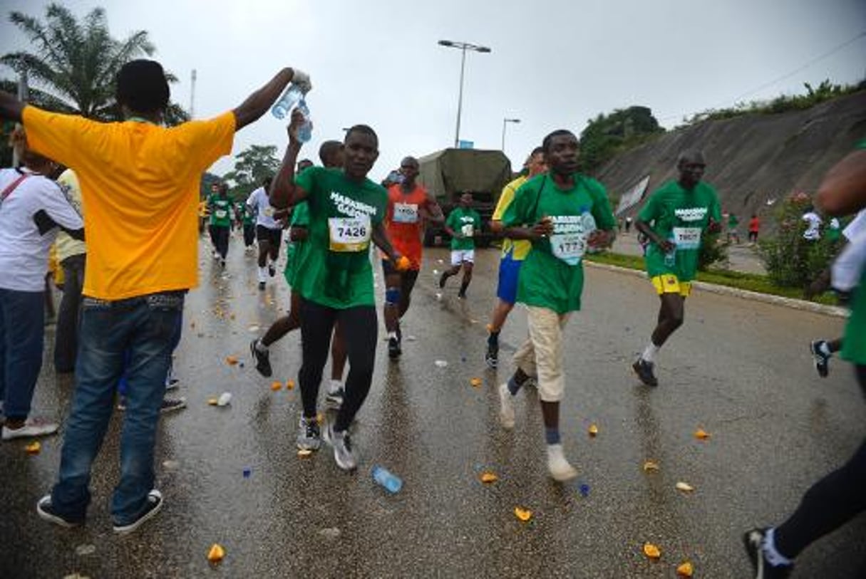 Gabon: le premier marathon entre pluie et soleil © AFP
