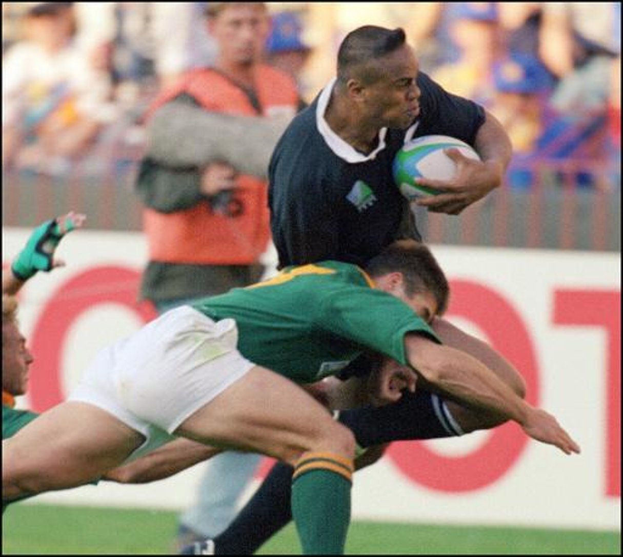 Le jour où Mandela remporta la Coupe du monde de rugby, vu par les All Blacks © AFP