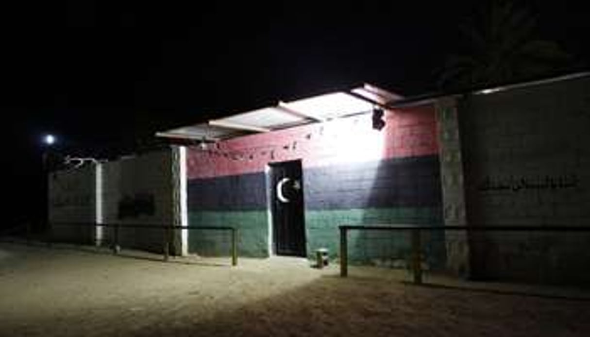 L’entrée de l’une des sept prisons de milice à Tripoli. © Joan Tilouine/J.A.