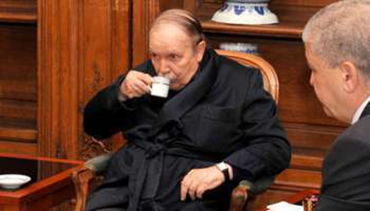 Le président algérien, Abdelaziz Bouteflika, à Paris, le 12 juin 2013. © AFP