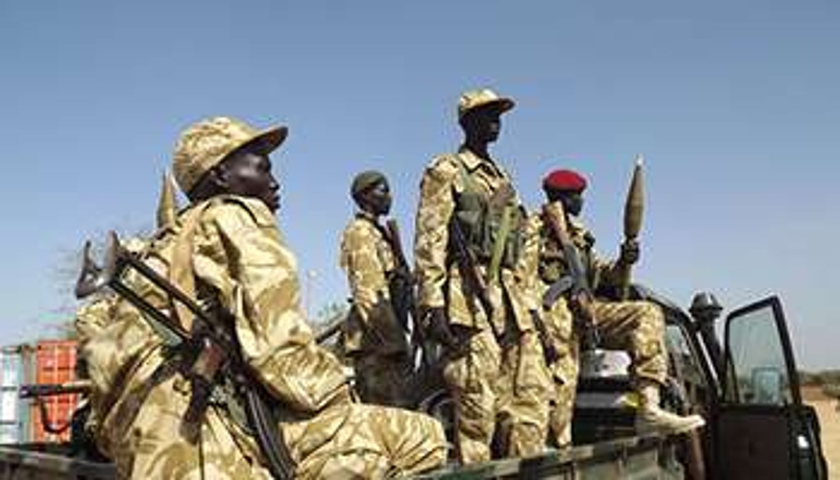 Les soldats de l’armée sud-soudanaise à Bentiu, le 10 janvier 2014. © AFP