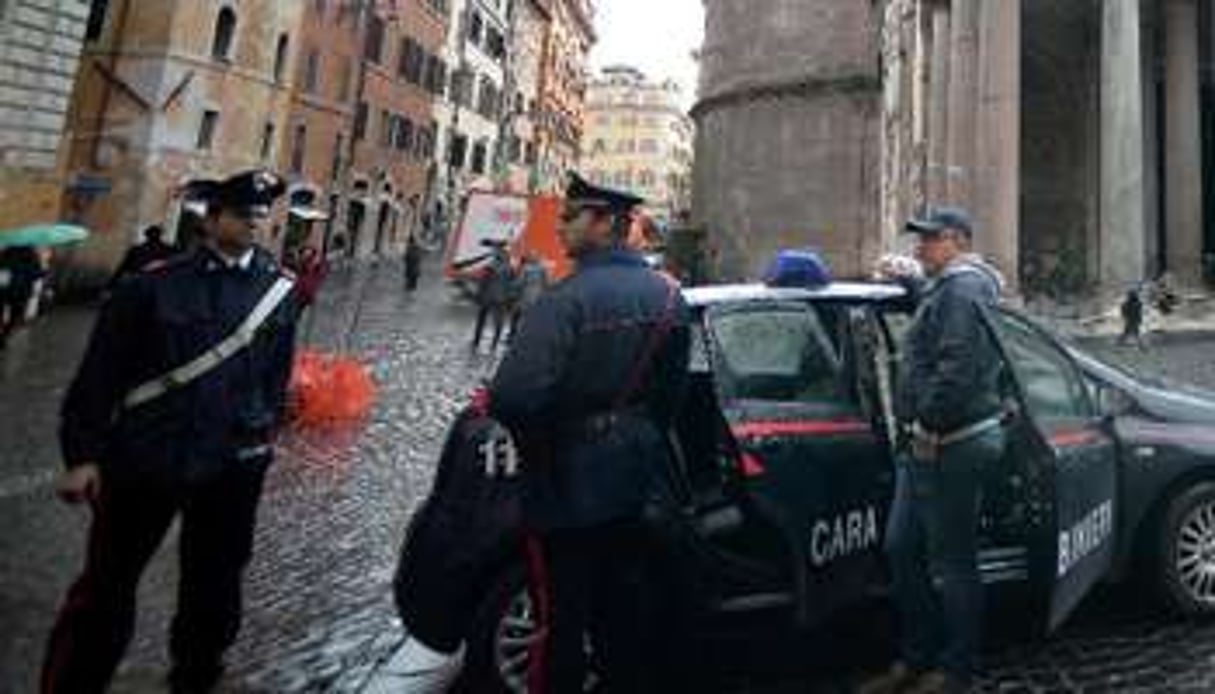 Des policiers italiens à Rome. © AFP