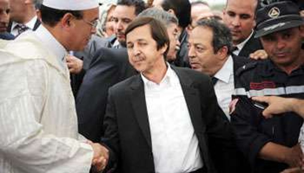Saïd Bouteflika lors des funérailles de la chanteuse Warda el-Jazaïria. © Farouk Batiche / AFP