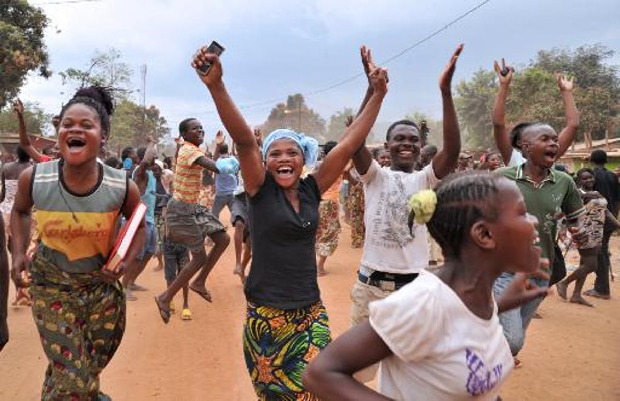 A Bangui, autour du camp Kasaï vidé des Séléka, la population fête sa « libération » © AFP