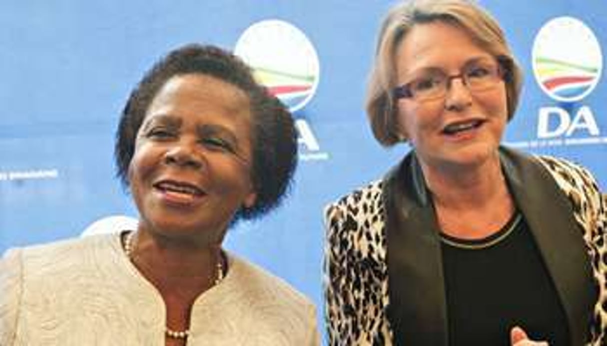 Mamphela Ramphele et Helen Zille en conférence de presse le 28 février 2014. © AFP