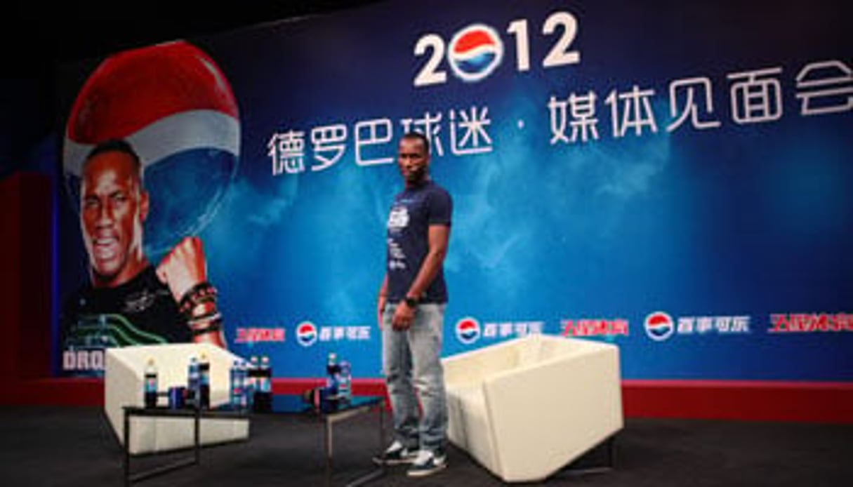 Didier Drogba à Shanghaï (en 2012) où il a développé ses activités d’import-export. © Weng Lei/ AFP