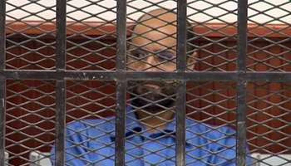 Seif al-Islam Kaddafi lors de son procès à Zinta en Libye, le 2 mai 2013. © AFP