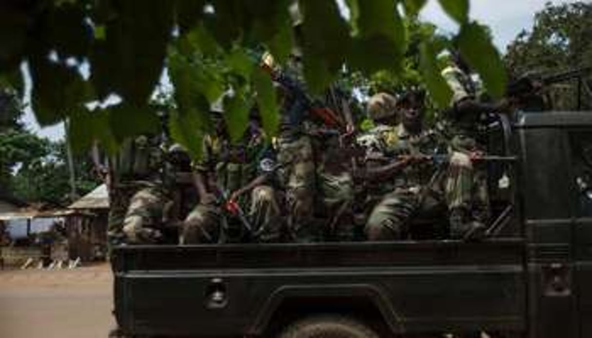 Soldats tchadiens de la Misca en patrouille à Bangui, le 11 décembre 2013. © Fred Dufour/AFP