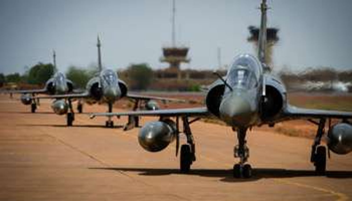 Trois Mirage 2000 D français à l’aéroport de Bamako, en juin 2013. © EMA/Marine nationale française