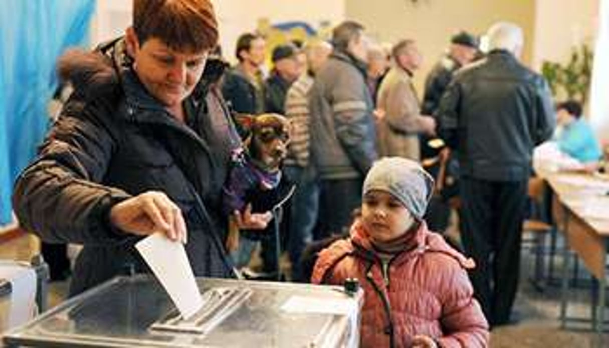 Une femme vote à Simferopol, 16 mars 2014. © AFP