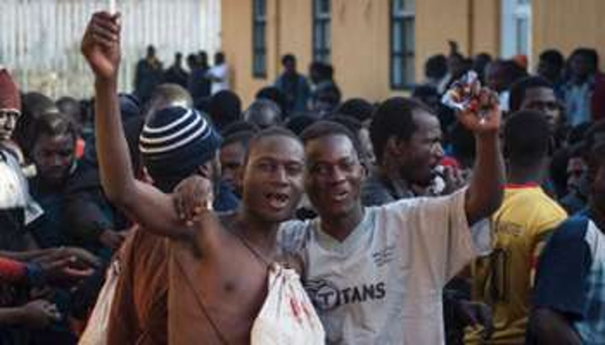 Des migrants subsahariens parvenus dans l’enclave espagnole de Melilla, le 18 mars 2014. © AFP