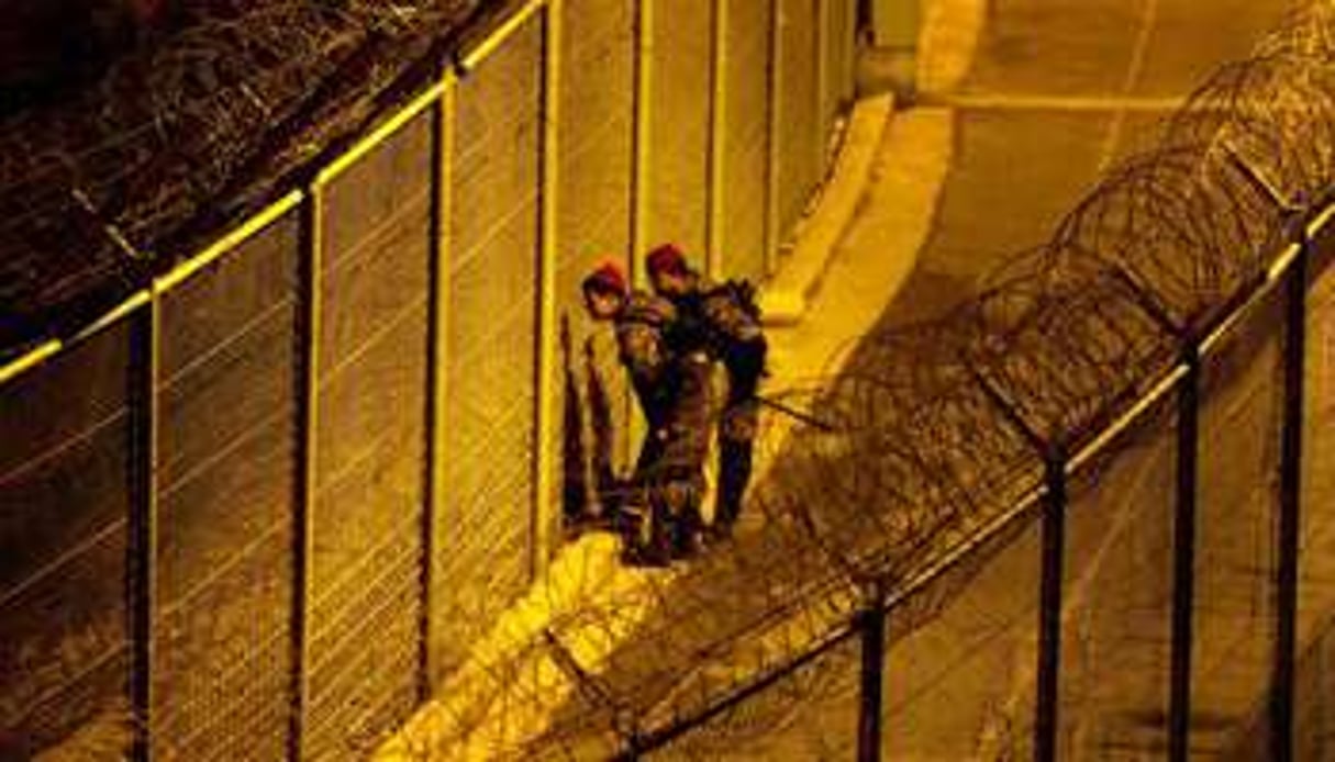 Le long de l’enclave espagnole de Melilla. © AFP