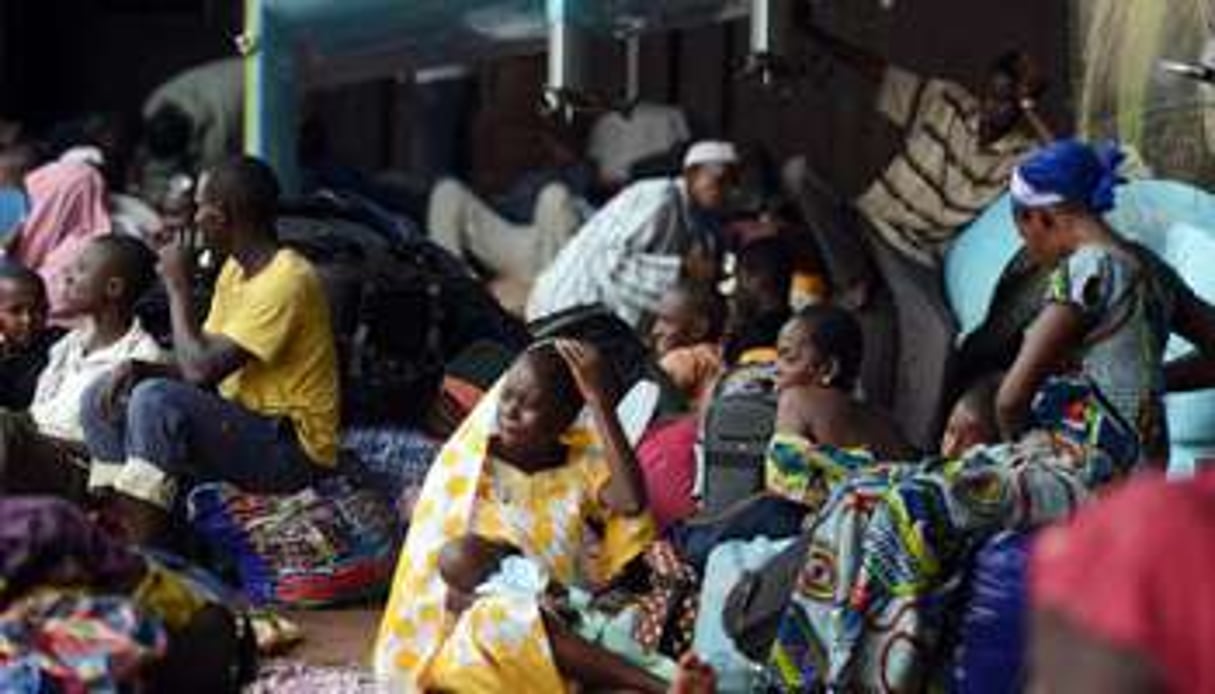 Musulmans déplacés de Centrafrique dans un hangar de l’aéroport de Bangui, le 30 janvier 2014. © AFP