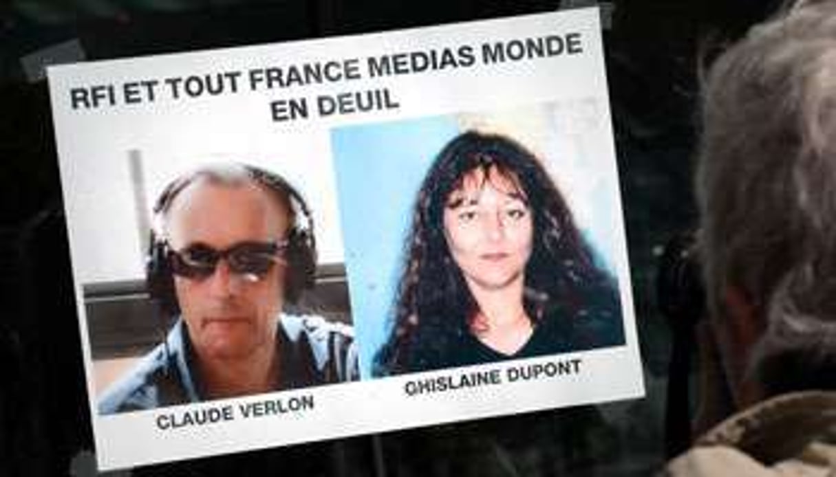 Hommage aux deux journalistes de RFI tués à Kidal le 2 novembre 2013. © PIERRE ANDRIEU/AFP