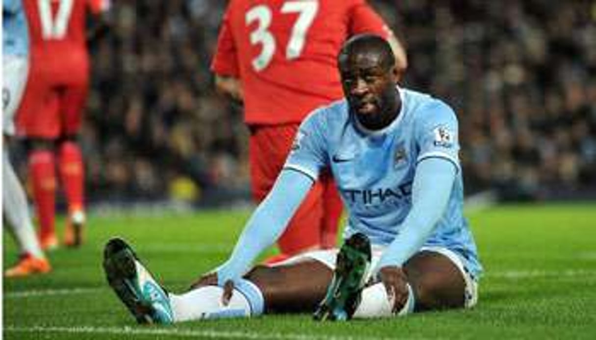 Yaya Touré sorti sur blessure au cours du match Manchester-Liverpool. © AFP