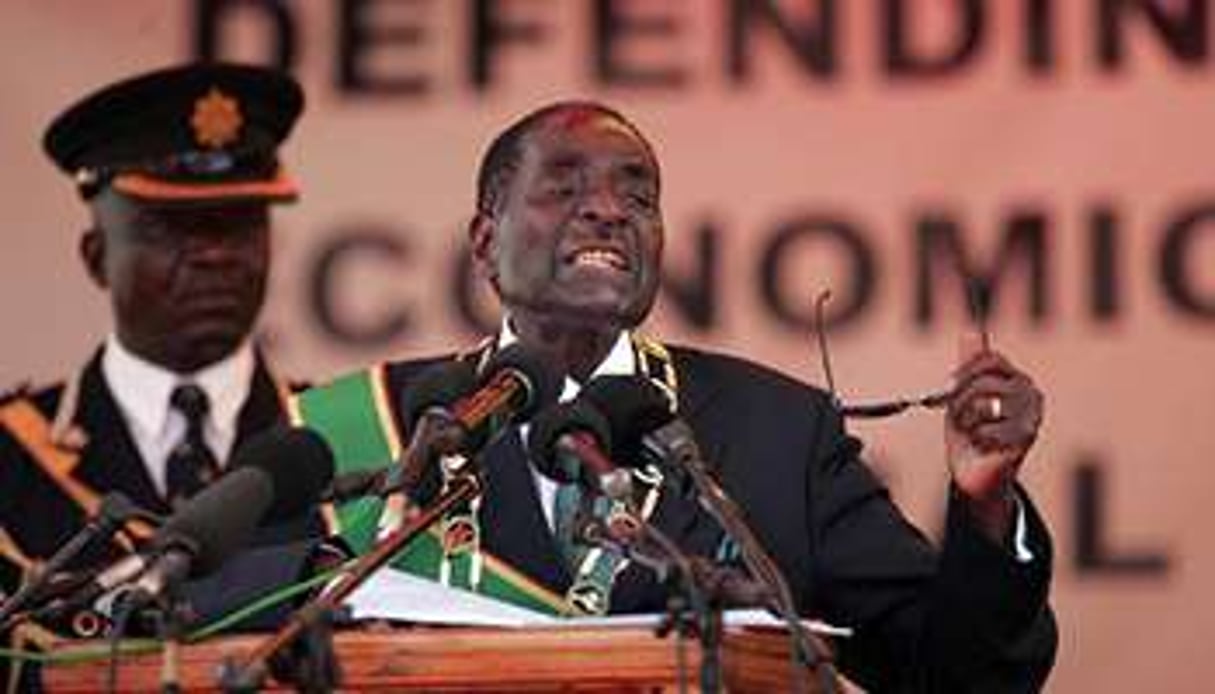 Le président zimbabwéen, Robert Mugabe, le 18 avril 2014 à Harare. © AFP