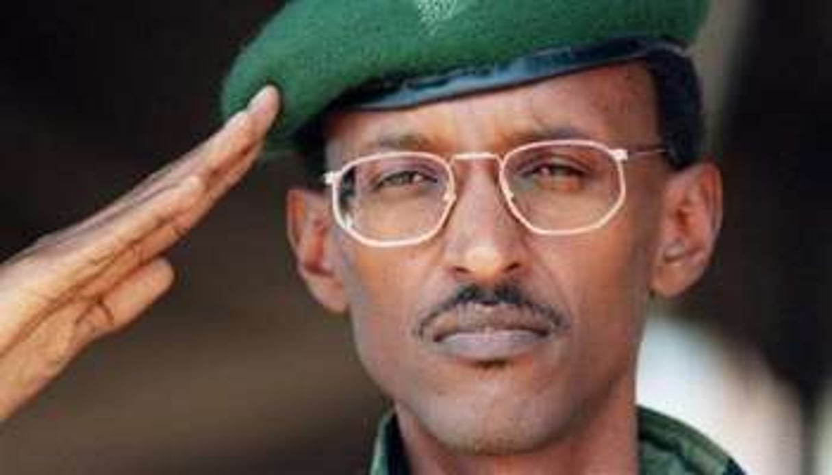 Le leader du FPR, Paul Kagamé, devient vice-président du Rwanda le 19 juillet 1994. © Alexander Joe/AFP