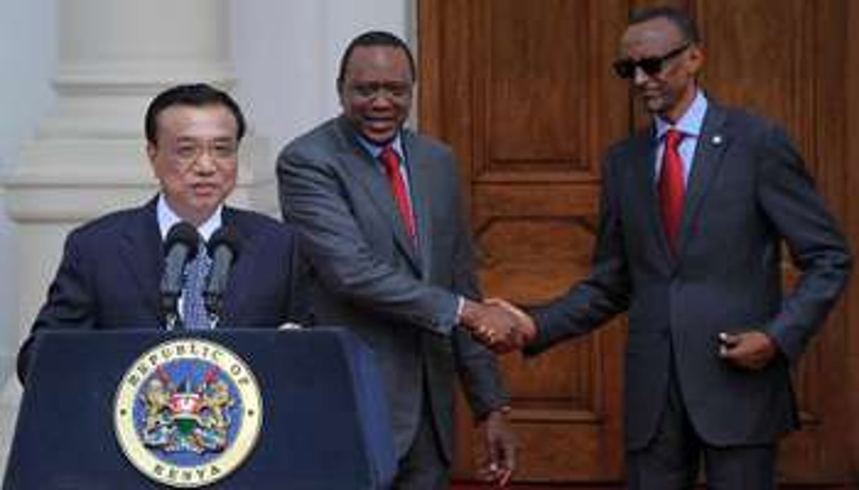 Li Keqiang (g), Uhuru Kenyatta (c) et Paul Kagame (d), le 11 mai 2014 à Nairobi. © AFP
