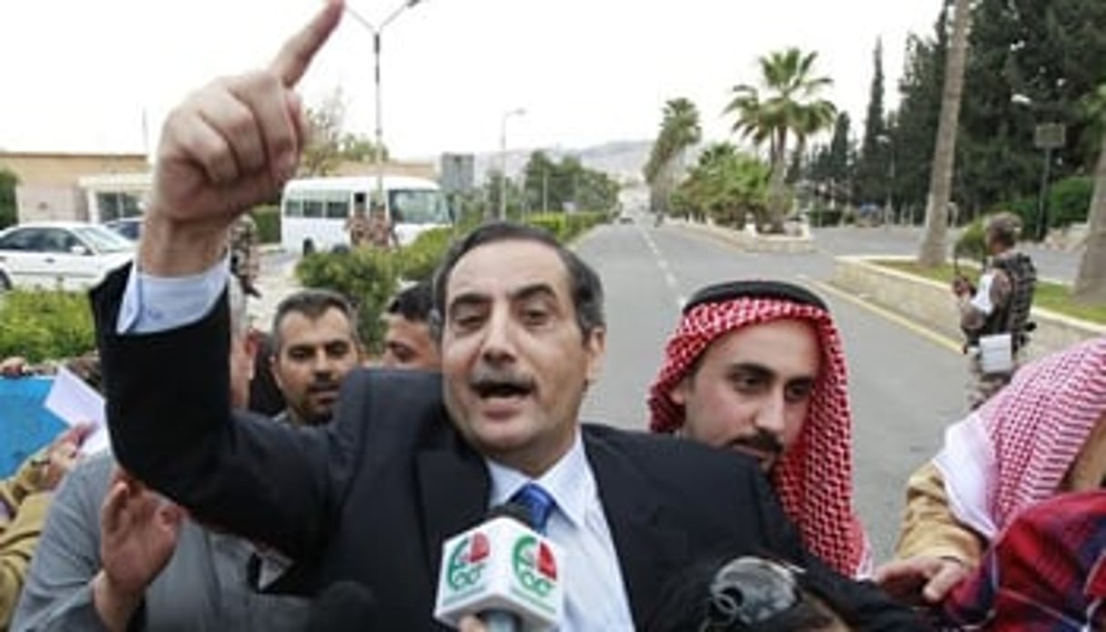 L’ambassadeur libyen Fawaz al-Aitan, à son arrivée à Amman après sa libération le 13 mai. © AFP