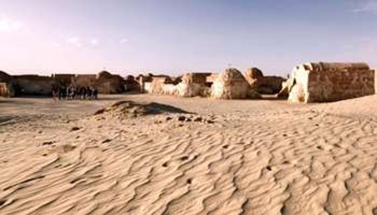Le village de Mos Espa, dans Star Wars, à Ong Jemel, en Tunisie, avril 2013. © Noor/AFP