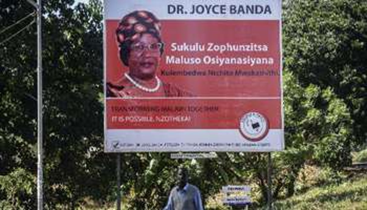 Un panneau électoral pour Joyce Banda, le 18 mai 2014 à Blantyre. © AFP