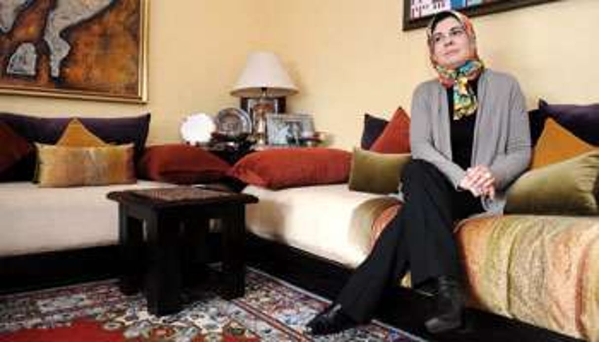 Asma Lamrabet à son domicile de Rabat en décembre 2010. © Hassan Ouazzani pour J.A.