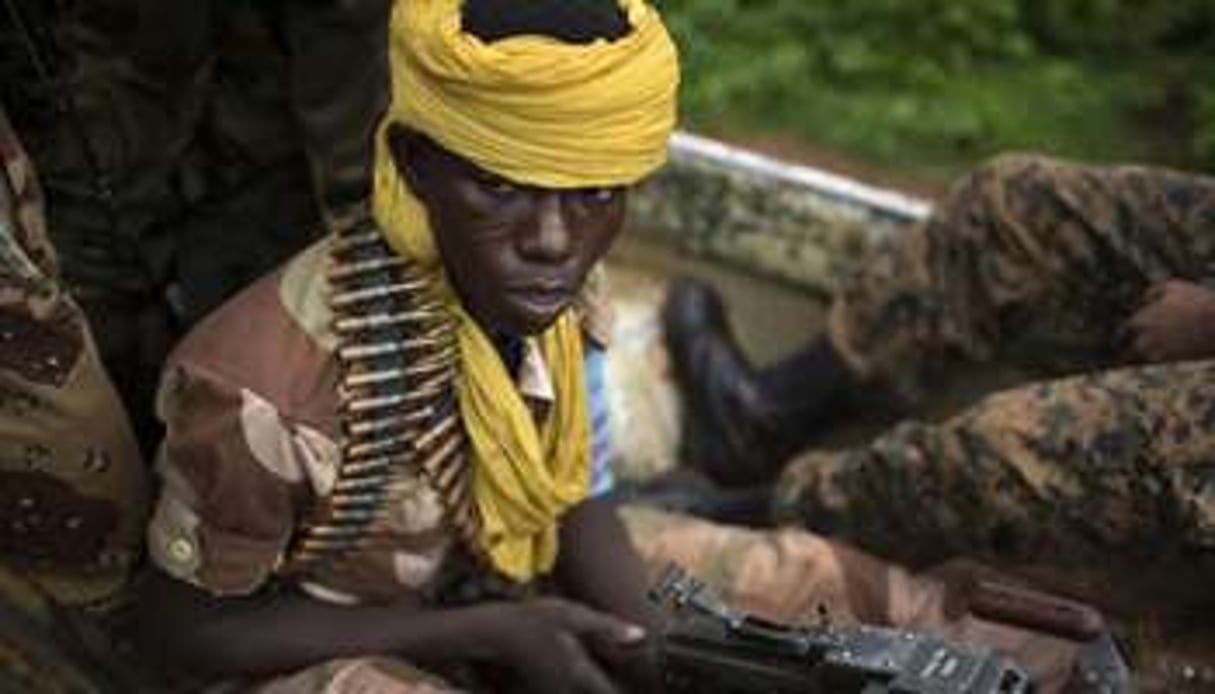 Un combattant Séléka près de Bambari, le 10 mai. © Reuters