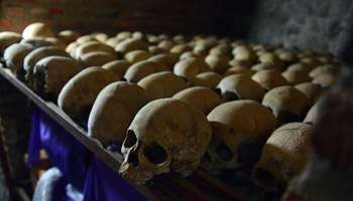 Des crânes humains exposés le 4 avril 2014 au Mémorial du génocide à Nyamata. © AFP