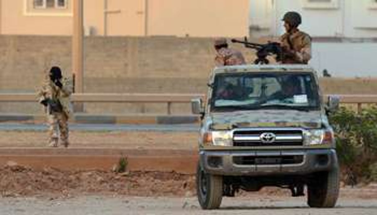 Les forces du général Haftar dans les rues de Benghazi, 2 juin 2014. © afp.com