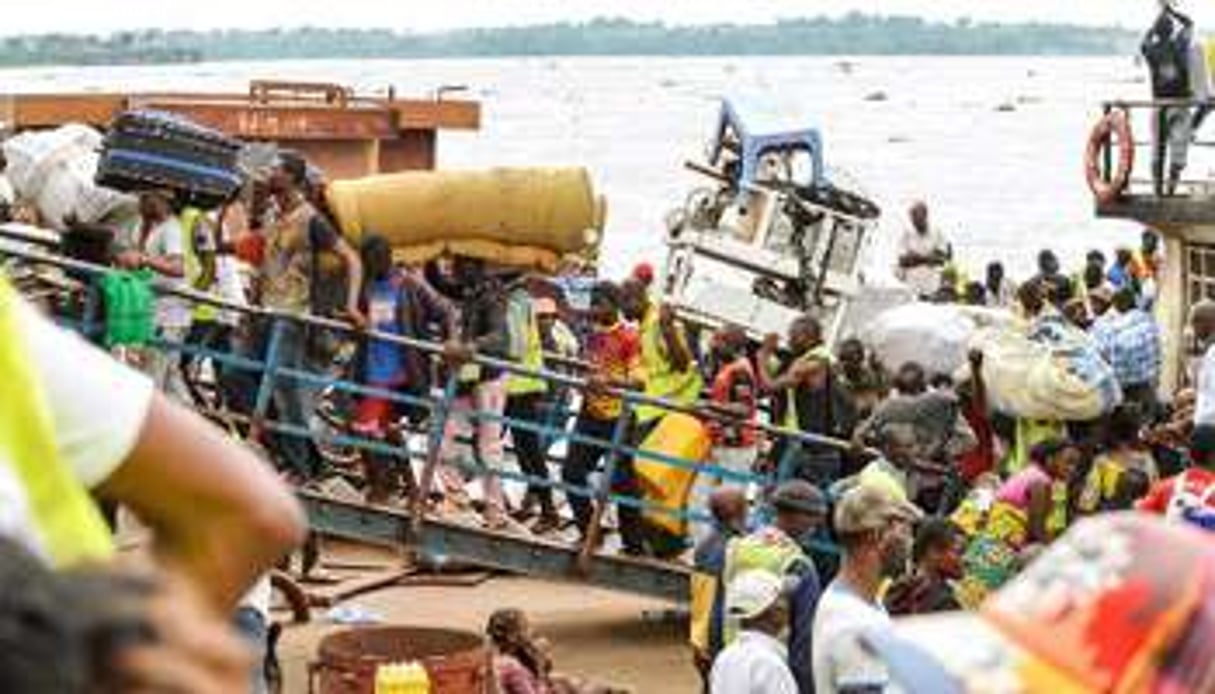 Des ressortissants de la RDC expulsés du Congo Brazzaville, le 29 avril 2014. © AFP