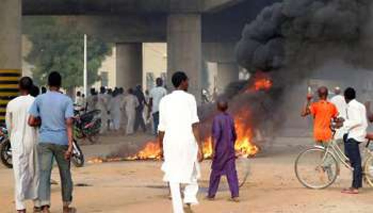 Une émeute dans la ville de Kano, au nord du Nigeria, le 8 juin 2014. © AFP