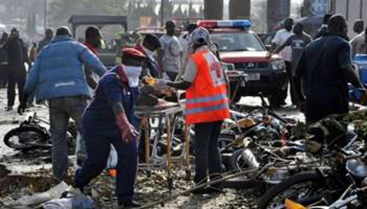 Après un attentat à la gare routière d’Abuja, le 14 avril 2014. © AFP