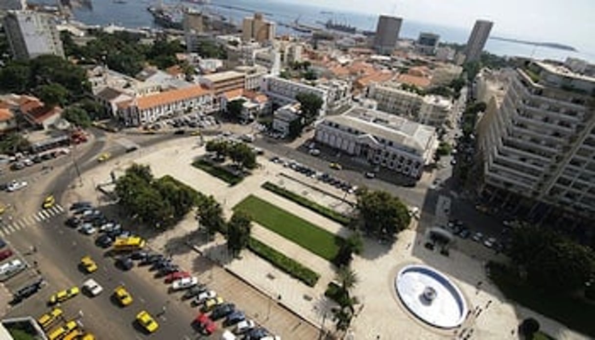 Vue aérienne de la mairie de Dakar. © Mostroneddo/Flickr
