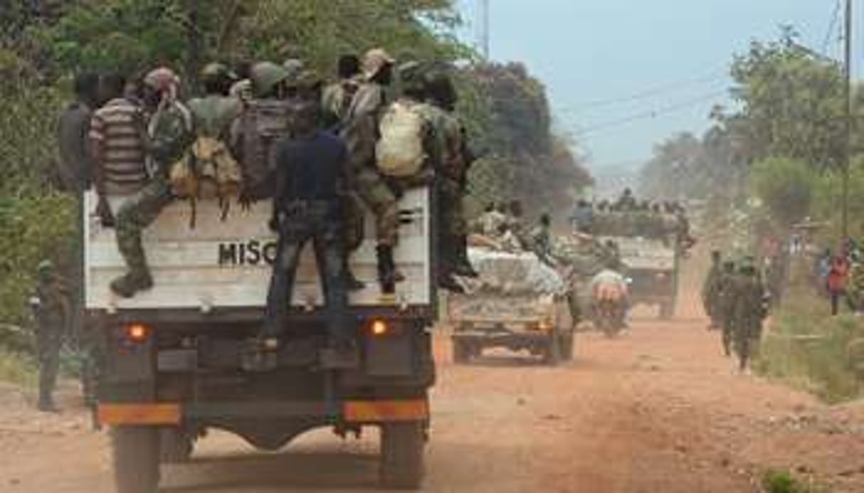Des anciens membres des milices Séléka près de Bangui © AFP